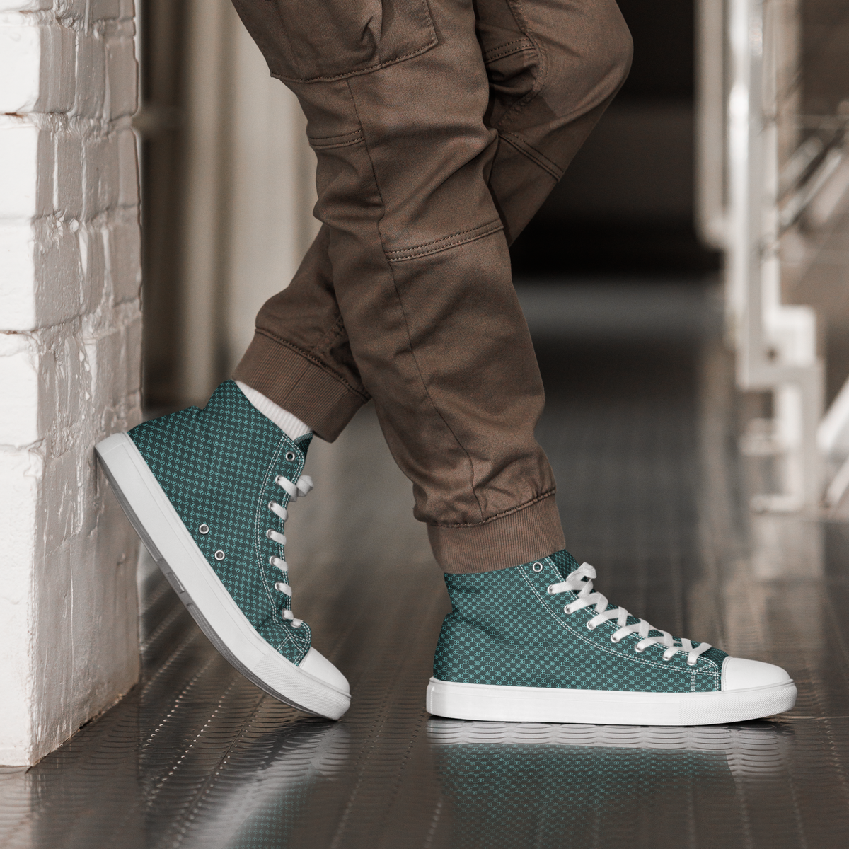 3E Frequency Men’s high top canvas shoes